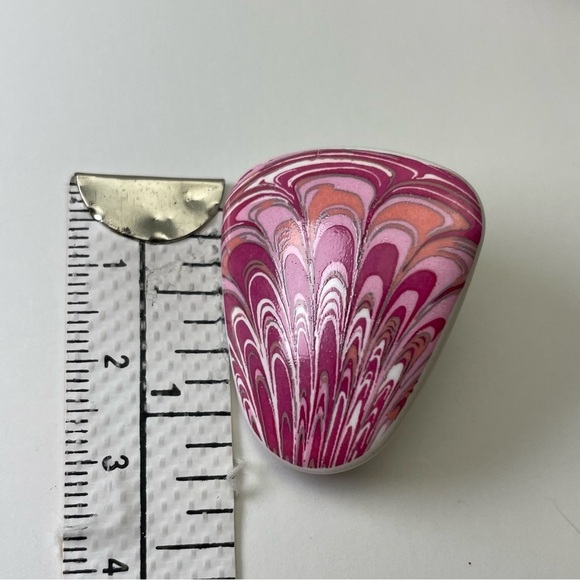 Vintage 90’s Avon Ceramic Enamel Pink Art Swirl Earrings - Picture 3 of 6